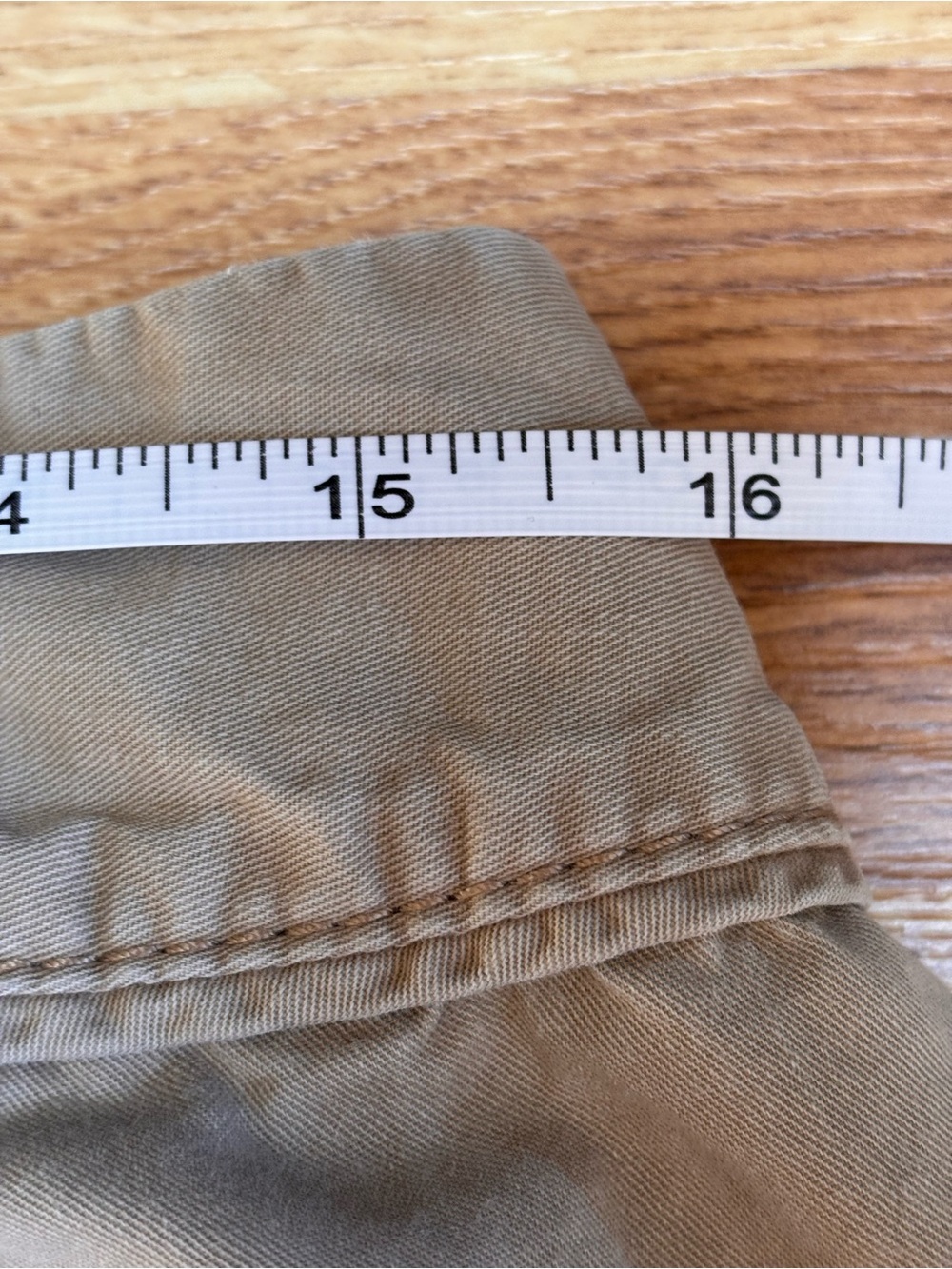 Ann Taylor Loft Women’s Chino Shorts Size Beige Tan w/Pockets Belt Loops Size 8 - Picture 3 of 7